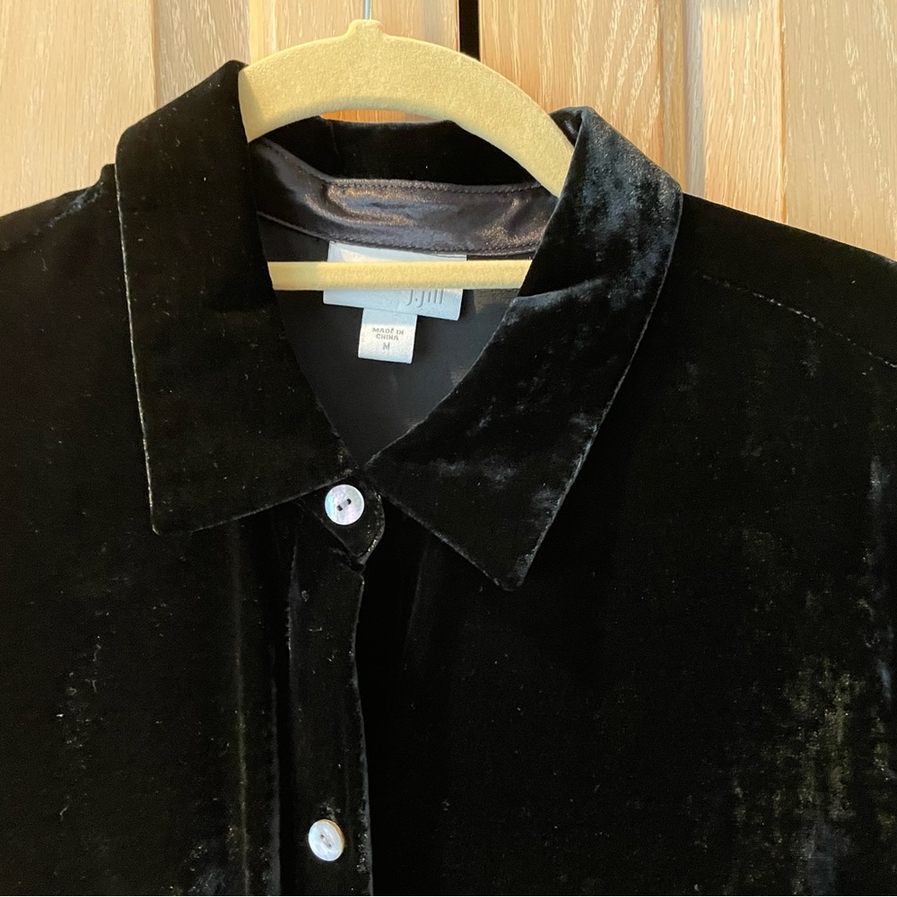Black Velvet J. Jill Blouse Size Medium. - Picture 2 of 4